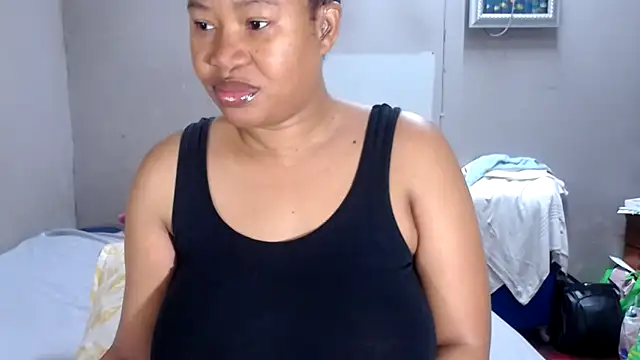 Snapshot of BigAreola26 chatting on May 2026 05:02:01 AM BigAreola26 online show from May 2026 05:02:01 AM