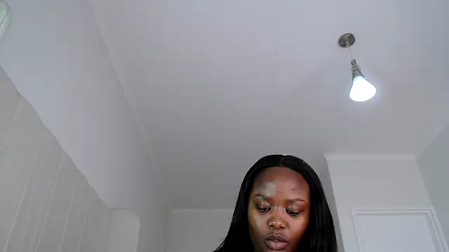 xBUSTY CANDYx online show from April 2026 10:49:02 AM