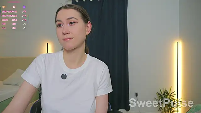Snapshot of SweetPulse chatting on March 2026 08:48:01 PM SweetPulse online show from March 2026 08:48:01 PM