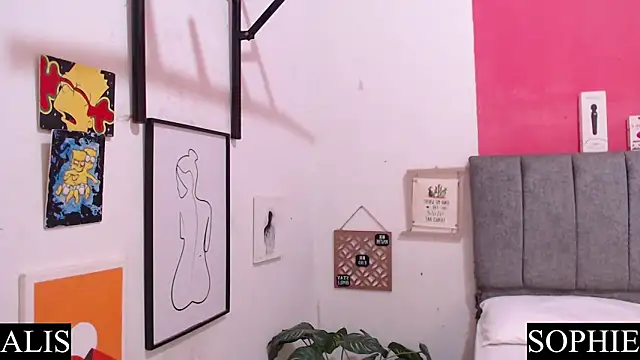 Sophie And Alis online show from February 2025 10:45:01 AM