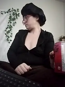 Snapshot of JessaBella chatting on April 2026 12:11:02 PM JessaBella online show from April 2026 12:11:02 PM