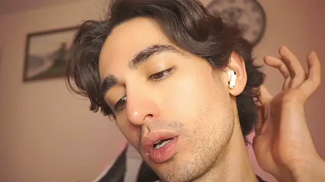 AlanDeNavarre online show from February 2025 01:08:01 AM