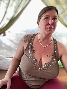 Natali UA online show from April 2026 01:41:01 PM