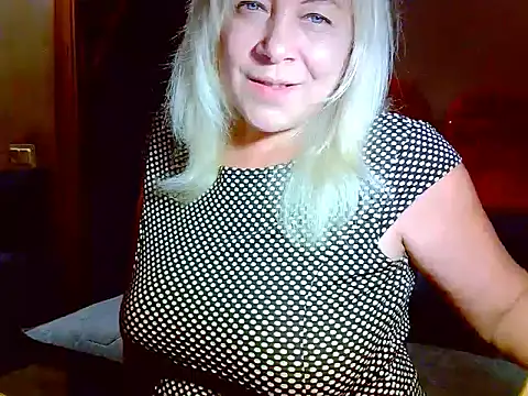 Snapshot of AgoniA7 chatting on July 2026 06:32:02 PM AgoniA7 online show from July 2026 06:32:02 PM