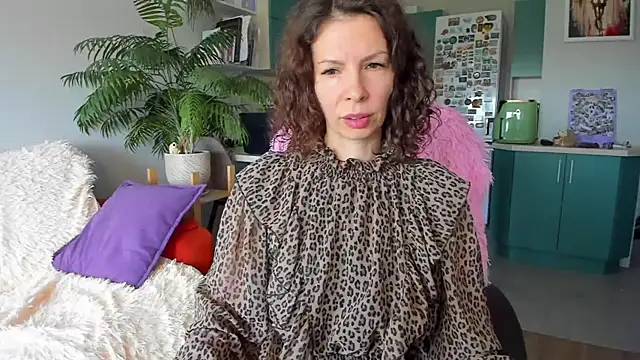 Snapshot of ChristinaGlory chatting on June 2026 07:25:02 AM ChristinaGlory online show from June 2026 07:25:02 AM