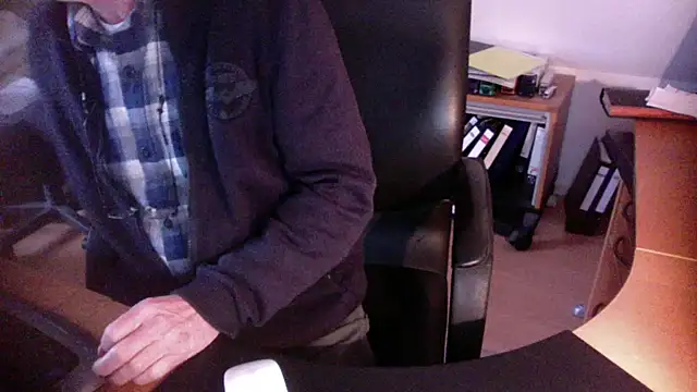 Snapshot of outlaw200 chatting on December 2024 12:45:02 PM outlaw200 online show from December 2024 12:45:02 PM