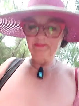 MucMilf59 online show from May 2026 07:45:01 PM