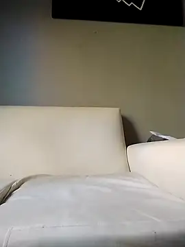 Snapshot of E_f chatting on October 2025 11:22:02 AM E f online show from October 2025 11:22:02 AM