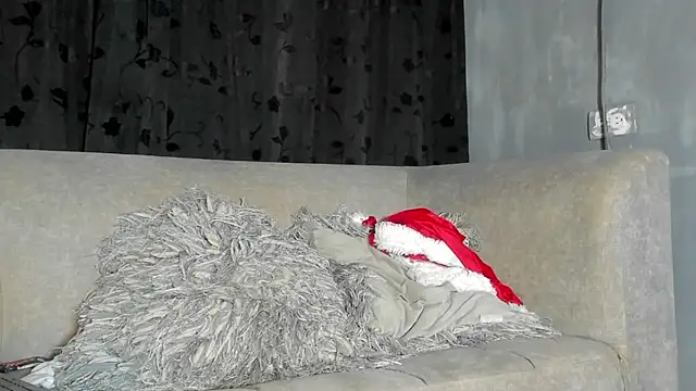 SandraGoldstein online show from December 2025 05:20:01 PM