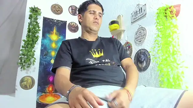 Snapshot of Zack_Grey chatting on June 2026 03:59:02 AM Zack Grey online show from June 2026 03:59:02 AM