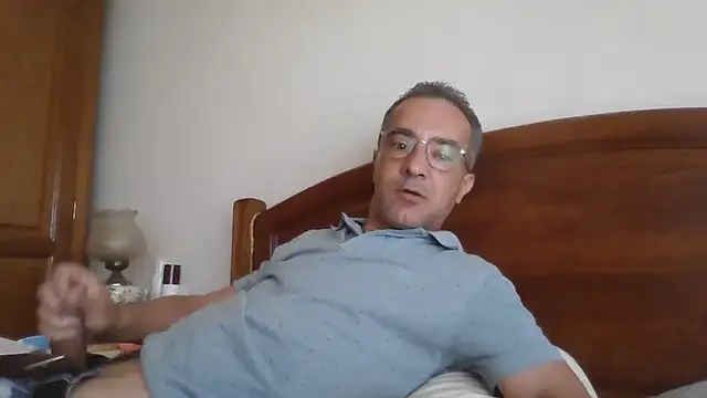 Snapshot of CarlosRocha73 chatting on May 2026 11:05:01 AM CarlosRocha73 online show from May 2026 11:05:01 AM