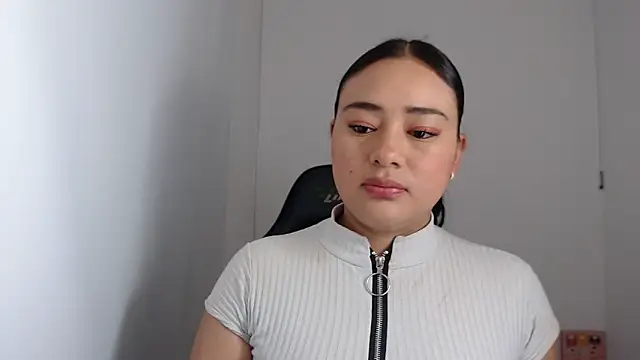 ReyleDoll online show from December 2024 07:56:01 PM