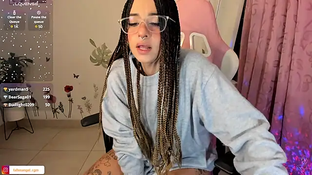 Snapshot of Fallengangel chatting on January 2025 09:25:02 AM Fallengangel online show from January 2025 09:25:02 AM