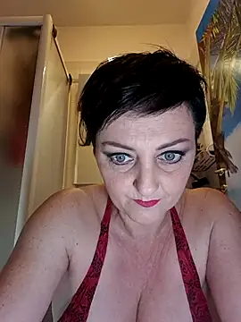 Snapshot of lucillabollente chatting on April 2026 04:13:02 AM lucillabollente online show from April 2026 04:13:02 AM