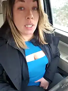 Snapshot of _NinaLuvSins_ chatting on January 2025 02:10:01 PM  NinaLuvSins  online show from January 2025 02:10:01 PM