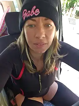 Snapshot of _NinaLuvSins_ chatting on October 2025 03:51:01 PM  NinaLuvSins  online show from October 2025 03:51:01 PM