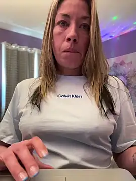  NinaLuvSins  online show from April 2026 03:23:01 PM