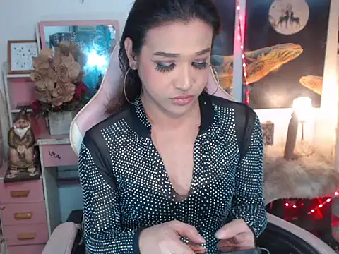 Snapshot of AsianMariaTs chatting on October 2025 02:35:01 PM AsianMariaTs online show from October 2025 02:35:01 PM