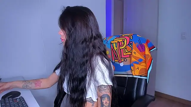 Lisegg  online show from March 2026 10:15:01 PM