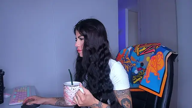 Lisegg  online show from April 2026 01:27:02 PM