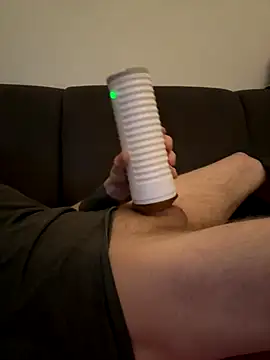 LionBoy1976 online show from October 2025 03:43:02 AM