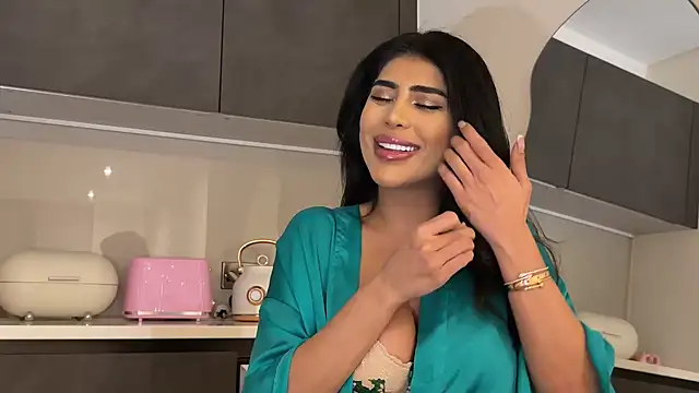 Snapshot of ArabicBarbie chatting on April 2026 10:48:02 PM ArabicBarbie online show from April 2026 10:48:02 PM