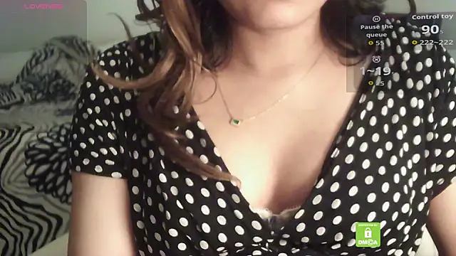 Snapshot of bxdgirlhr chatting on May 2026 05:43:01 PM bxdgirlhr online show from May 2026 05:43:01 PM