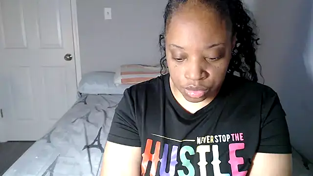 Snapshot of Sexymona1218 chatting on November 2025 11:32:01 AM Sexymona1218 online show from November 2025 11:32:01 AM