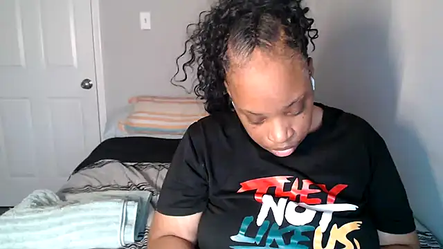 Snapshot of Sexymona1218 chatting on November 2025 08:54:02 PM Sexymona1218 online show from November 2025 08:54:02 PM