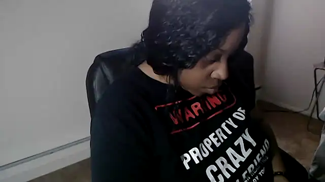 Snapshot of Sexymona1218 chatting on December 2025 04:14:01 PM Sexymona1218 online show from December 2025 04:14:01 PM