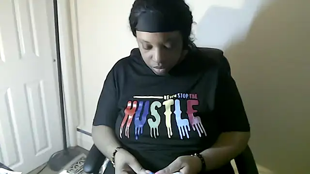 Snapshot of Sexymona1218 chatting on March 2026 06:14:01 AM Sexymona1218 online show from March 2026 06:14:01 AM