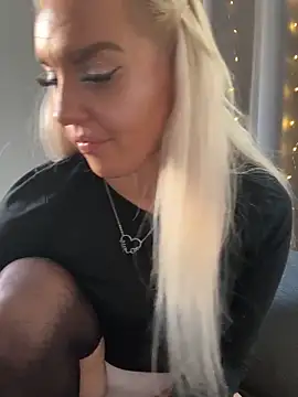 MIA-XXX online show from November 2025 11:54:01 AM