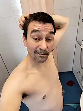 dick81 online show from April 2026 04:21:01 PM