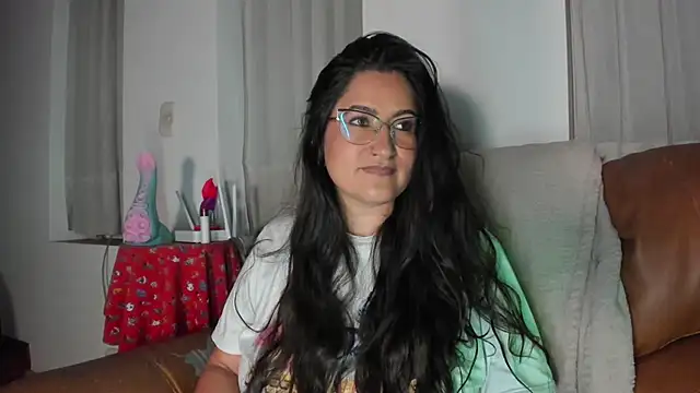 DeesseLuxure online show from November 2025 08:20:01 AM