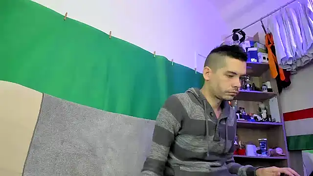 viraglaci18xh online show from November 2025 08:03:01 AM