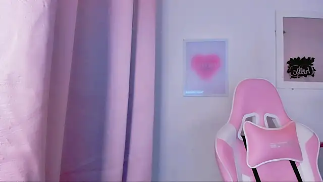 Snapshot of dulce_doll1 chatting on February 2025 12:10:01 AM dulce doll1 online show from February 2025 12:10:01 AM