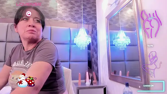 LADY HELLEN online show from November 2025 07:03:01 PM