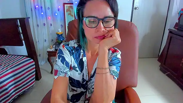 Snapshot of BrianaGarner chatting on February 2026 05:20:02 PM BrianaGarner online show from February 2026 05:20:02 PM