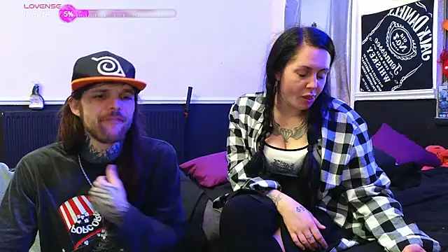 Snapshot of AltustThomas chatting on December 2024 12:12:02 AM AltustThomas online show from December 2024 12:12:02 AM