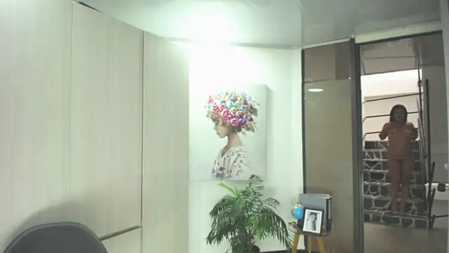 carieBelle1 online show from March 2025 06:23:02 PM