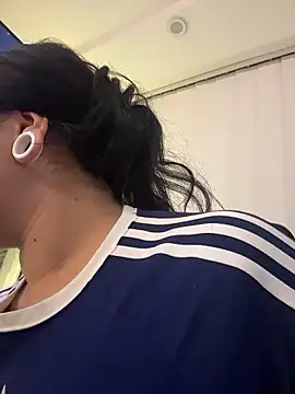 emilyjohanson online show from April 2026 03:35:02 AM