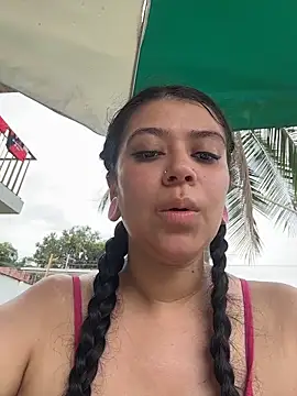 Snapshot of emilyjohanson chatting on May 2026 03:11:01 PM emilyjohanson online show from May 2026 03:11:01 PM