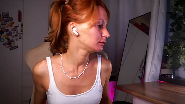Snapshot of Liuba_Fox chatting on June 2026 07:09:01 PM Liuba Fox online show from June 2026 07:09:01 PM