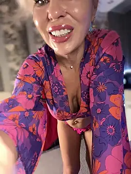 Hotnessi online show from January 2025 02:49:01 PM