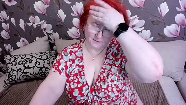 leiamillersonn online show from February 2025 08:41:01 PM