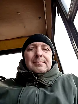 Snapshot of Pokaz2020 chatting on January 2025 07:52:01 AM Pokaz2020 online show from January 2025 07:52:01 AM