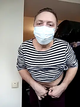 Snapshot of Pokaz2020 chatting on January 2025 01:17:01 PM Pokaz2020 online show from January 2025 01:17:01 PM