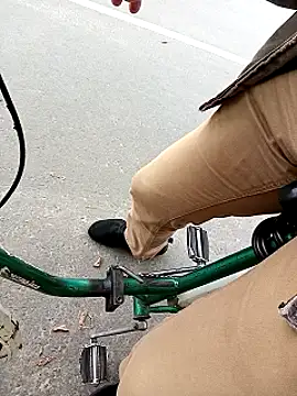 Snapshot of Pokaz2020 chatting on October 2025 08:33:01 AM Pokaz2020 online show from October 2025 08:33:01 AM