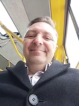 Snapshot of Pokaz2020 chatting on October 2025 08:17:01 AM Pokaz2020 online show from October 2025 08:17:01 AM