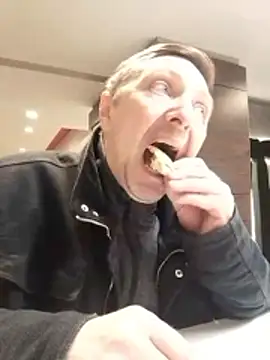 Pokaz2020 online show from March 2026 05:17:01 PM